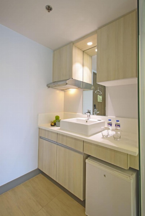 The Mini Suites - Eton Tower Makati image 7